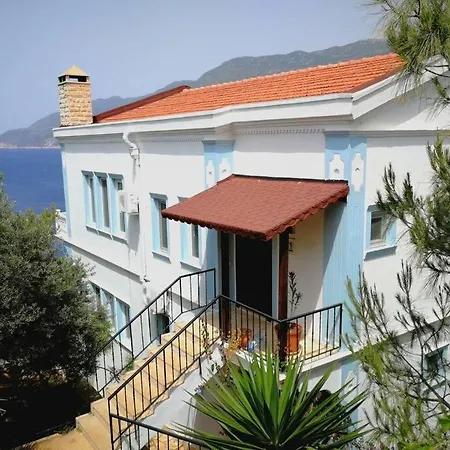 Mola 2 * Kaş