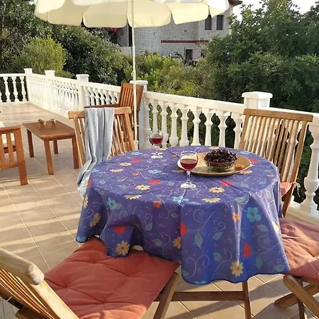 Apartament Mola 2 *